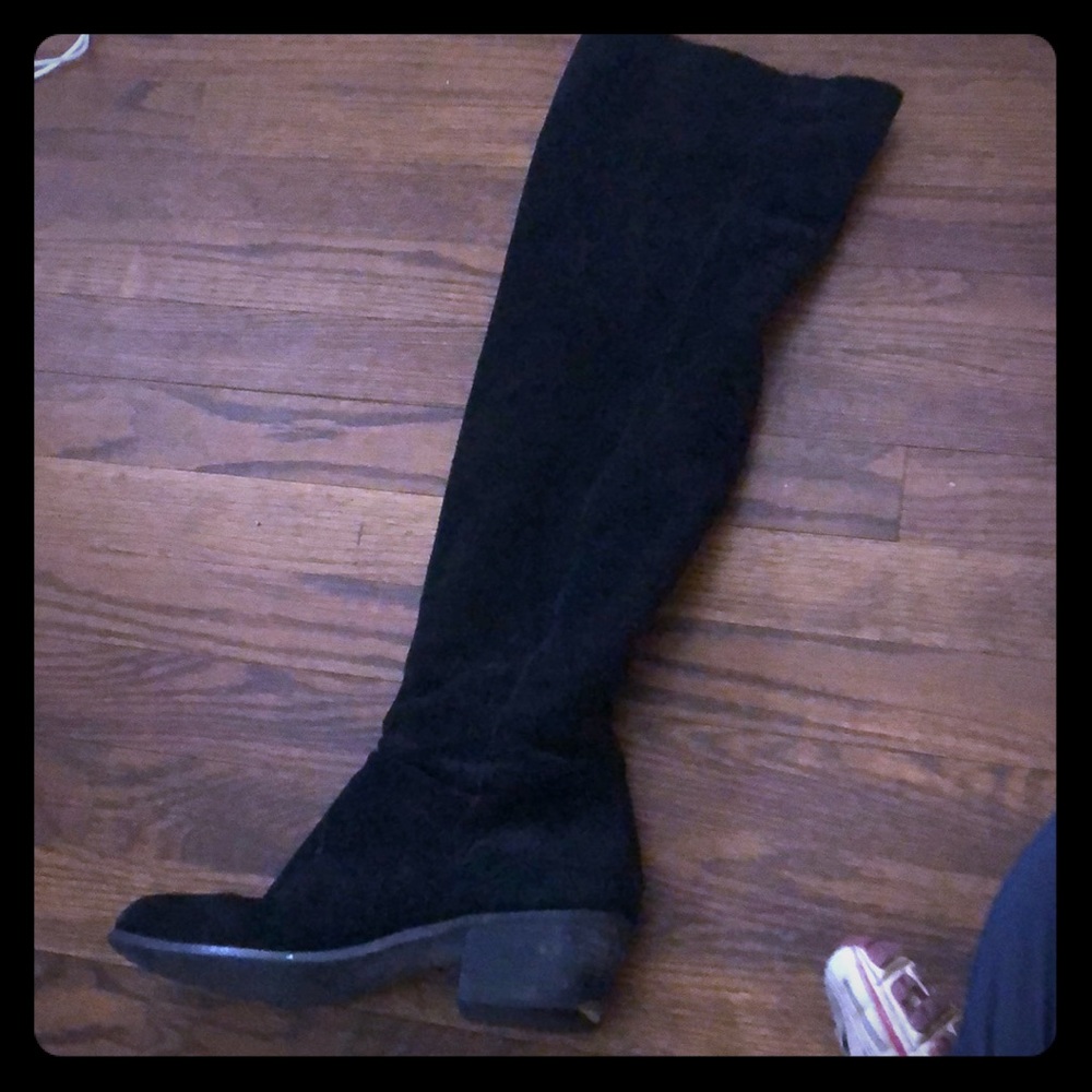 Over the knee urban outfitter black boots